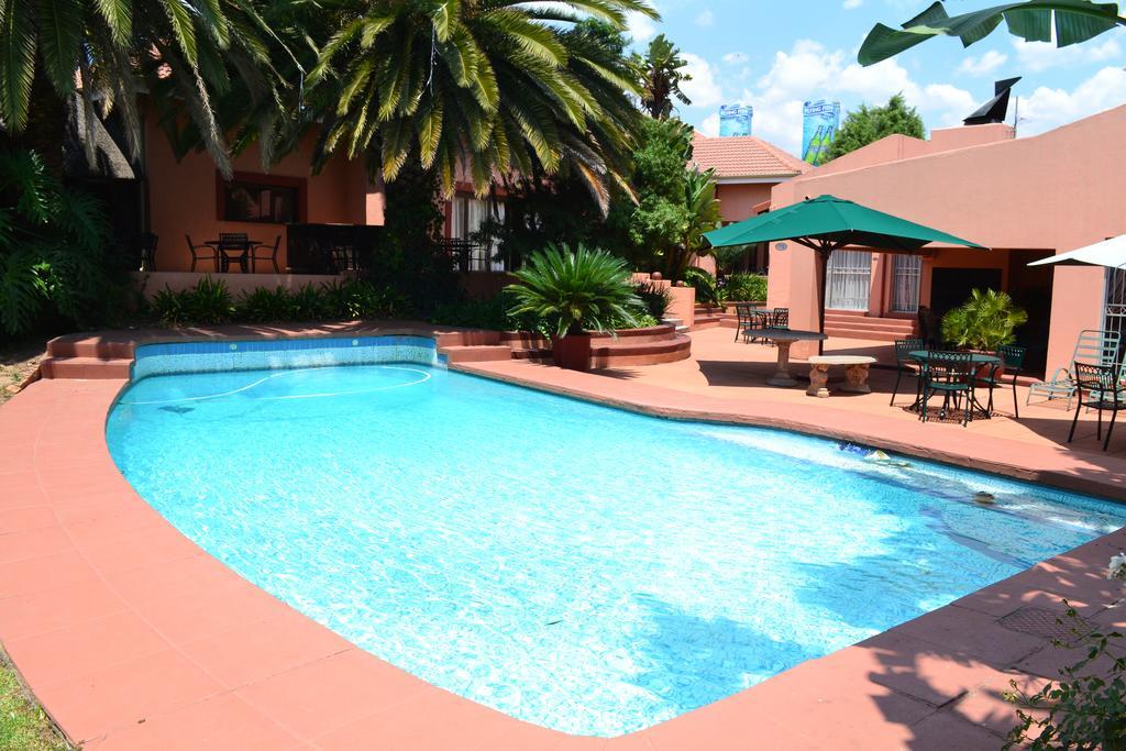 Eagles Nest Lodge Johannesburg Exterior photo
