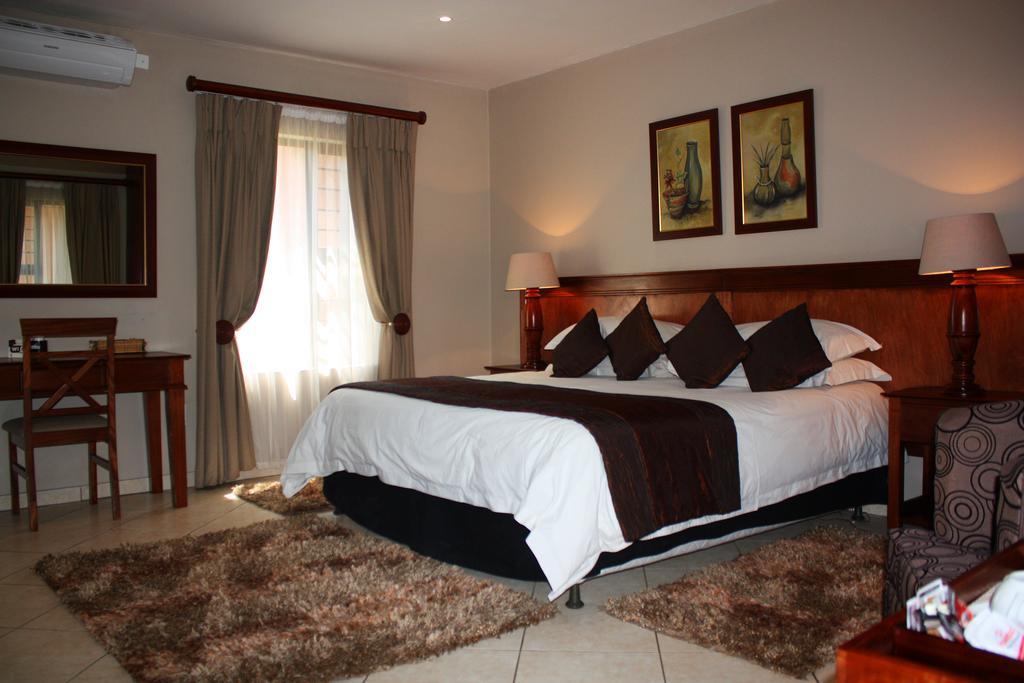 Eagles Nest Lodge Johannesburg Exterior photo