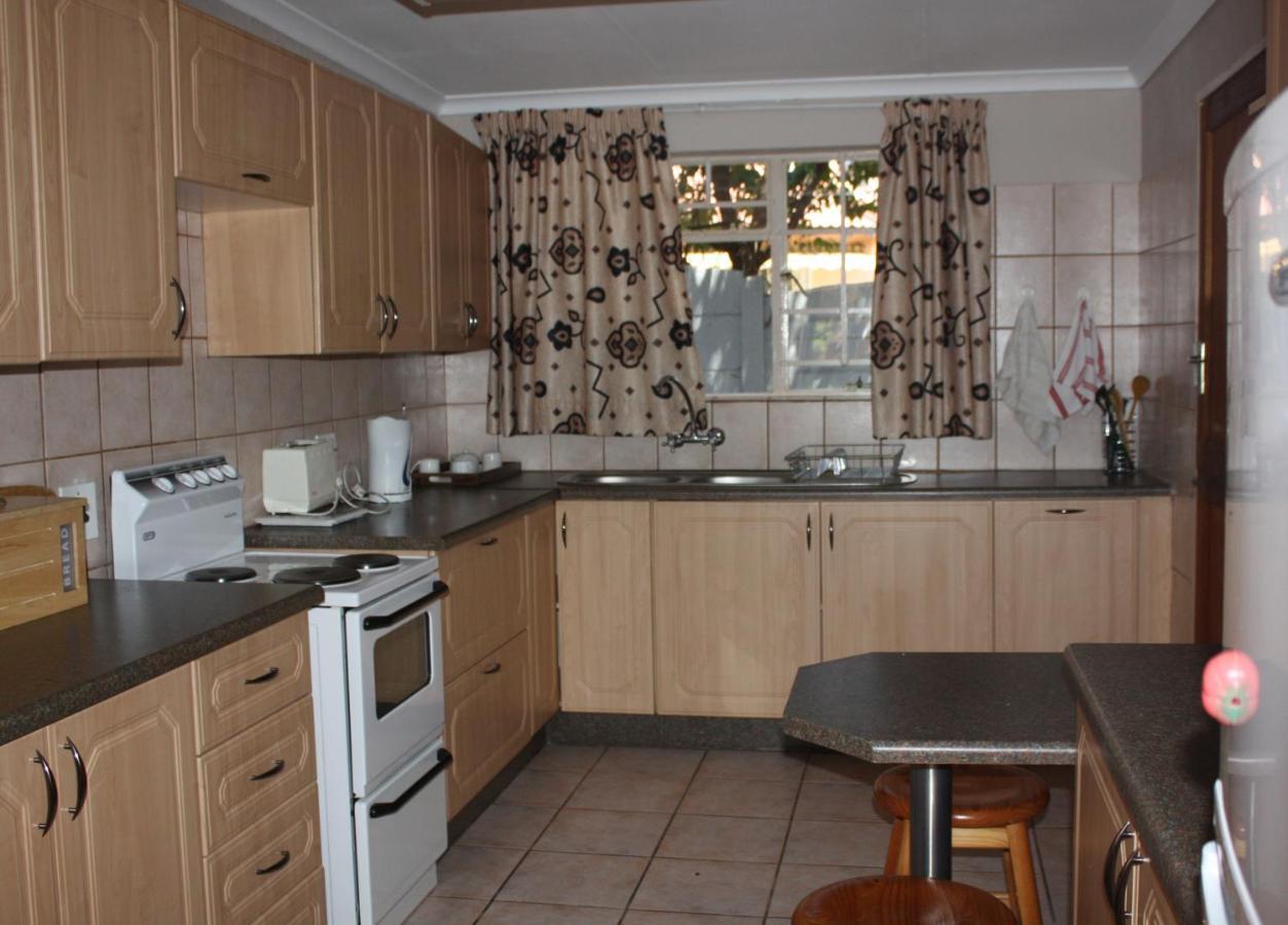 Eagles Nest Lodge Johannesburg Exterior photo